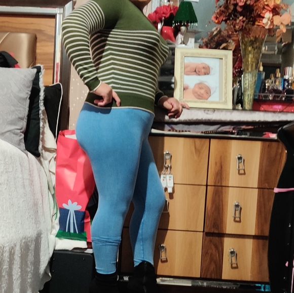 ZARA KNIT GREEN SWEATER  BUTTON SIZE MEDIUM - Picture 7 of 8